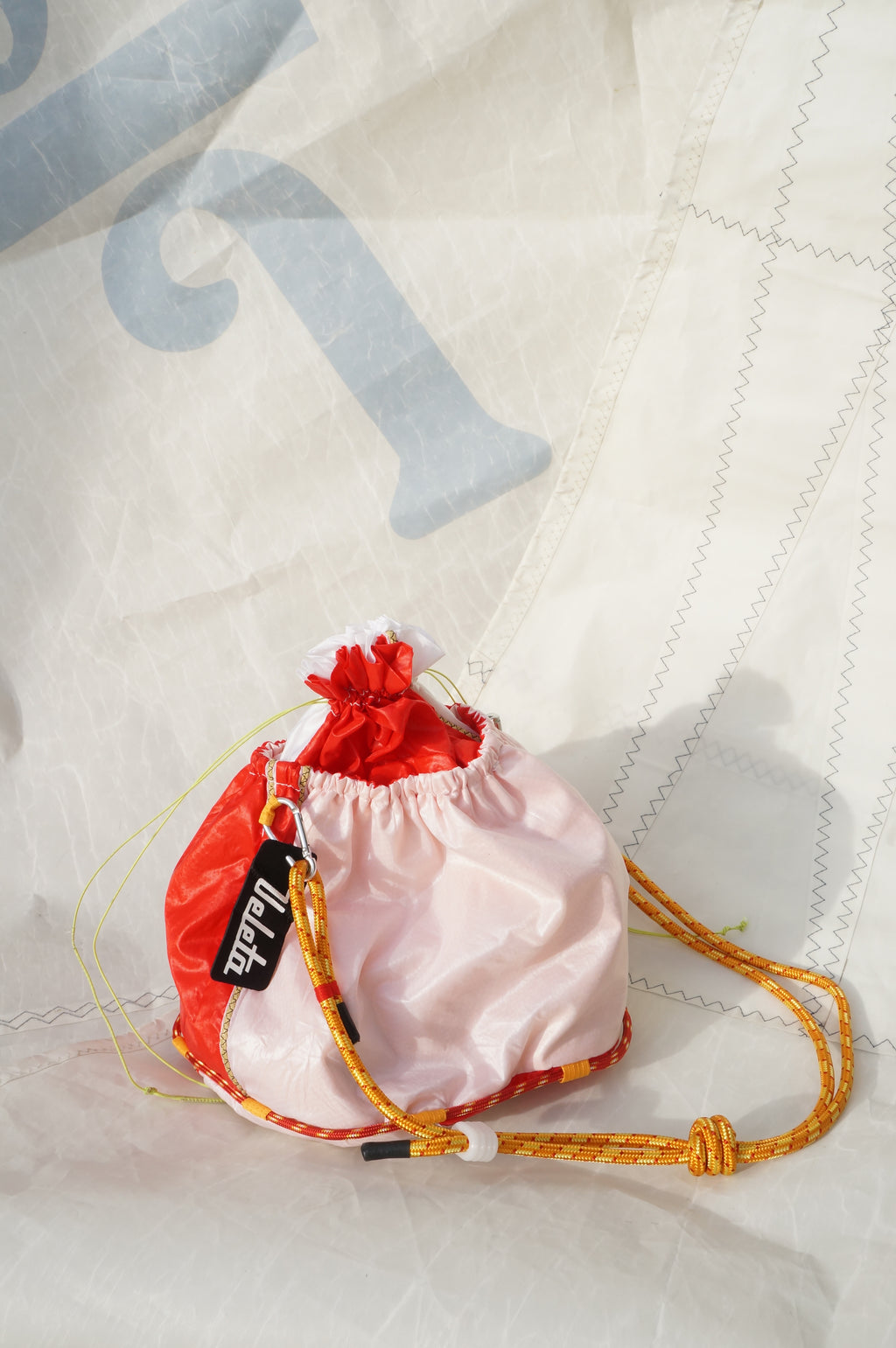 BOLSA GLOBO ROJO/BLANCO
