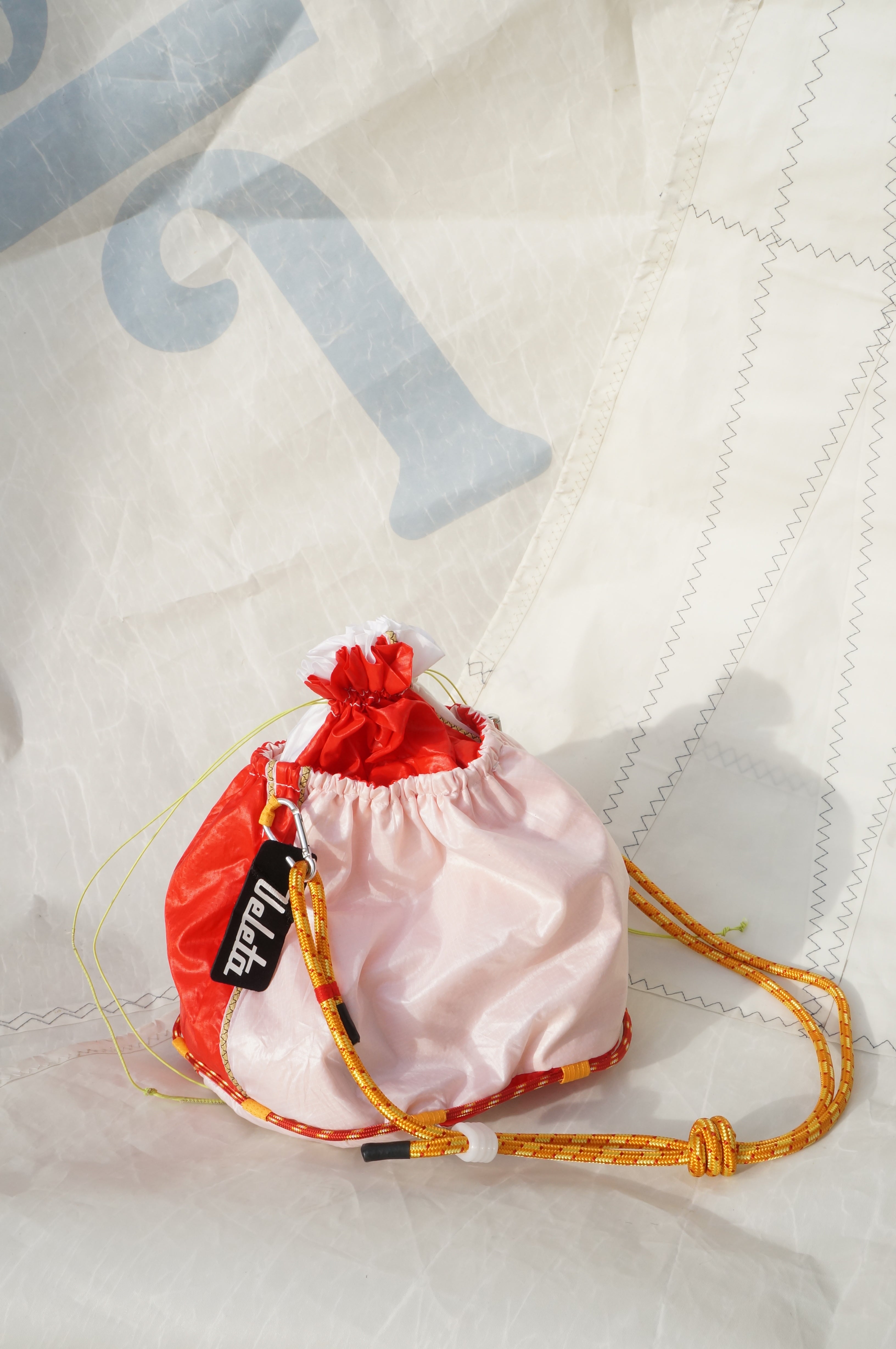 BOLSA GLOBO ROJO/BLANCO